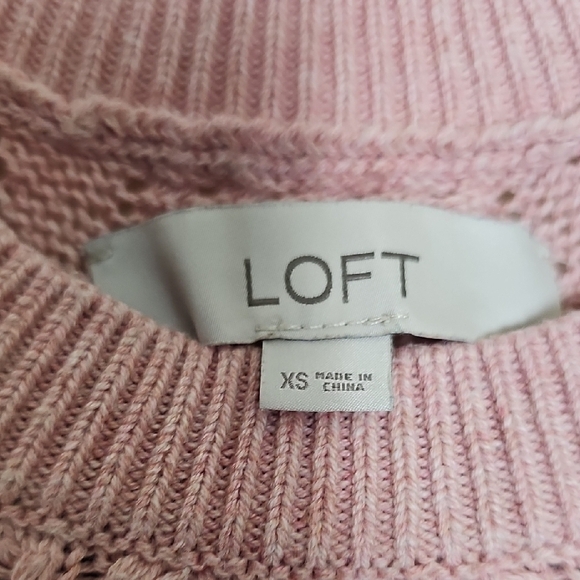 LOFT Soft Pink Textured Sweater - Picture 4 of 9